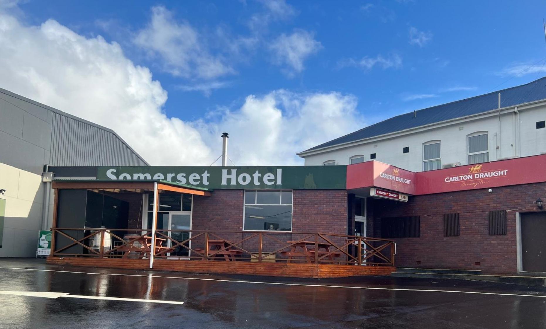 Somerset Hotel Exteriör bild
